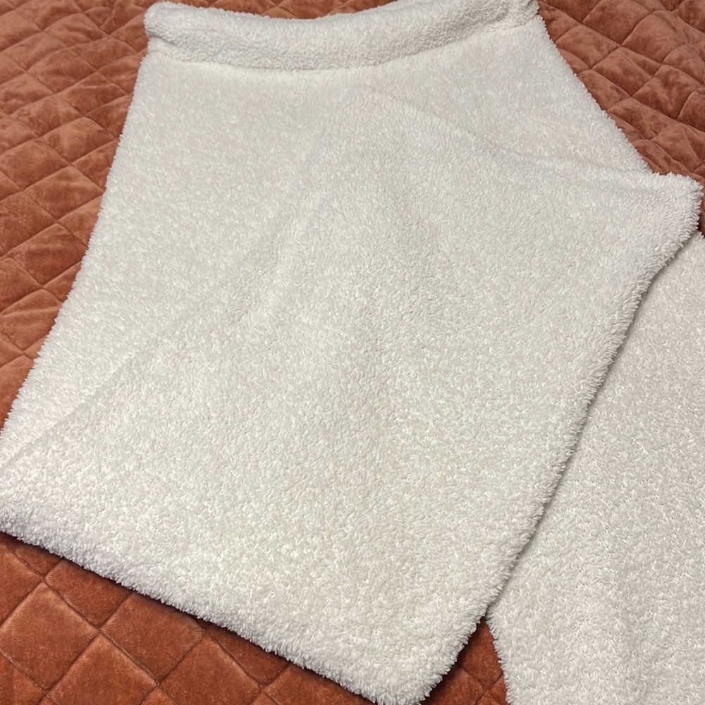 Small, White Stars Above lounge pants. Flared bottom. Originally got at Target!